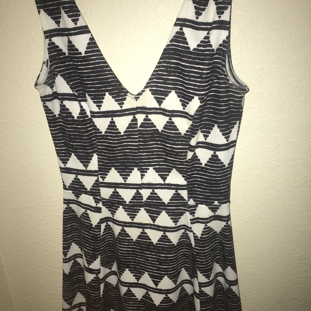 V neck dress